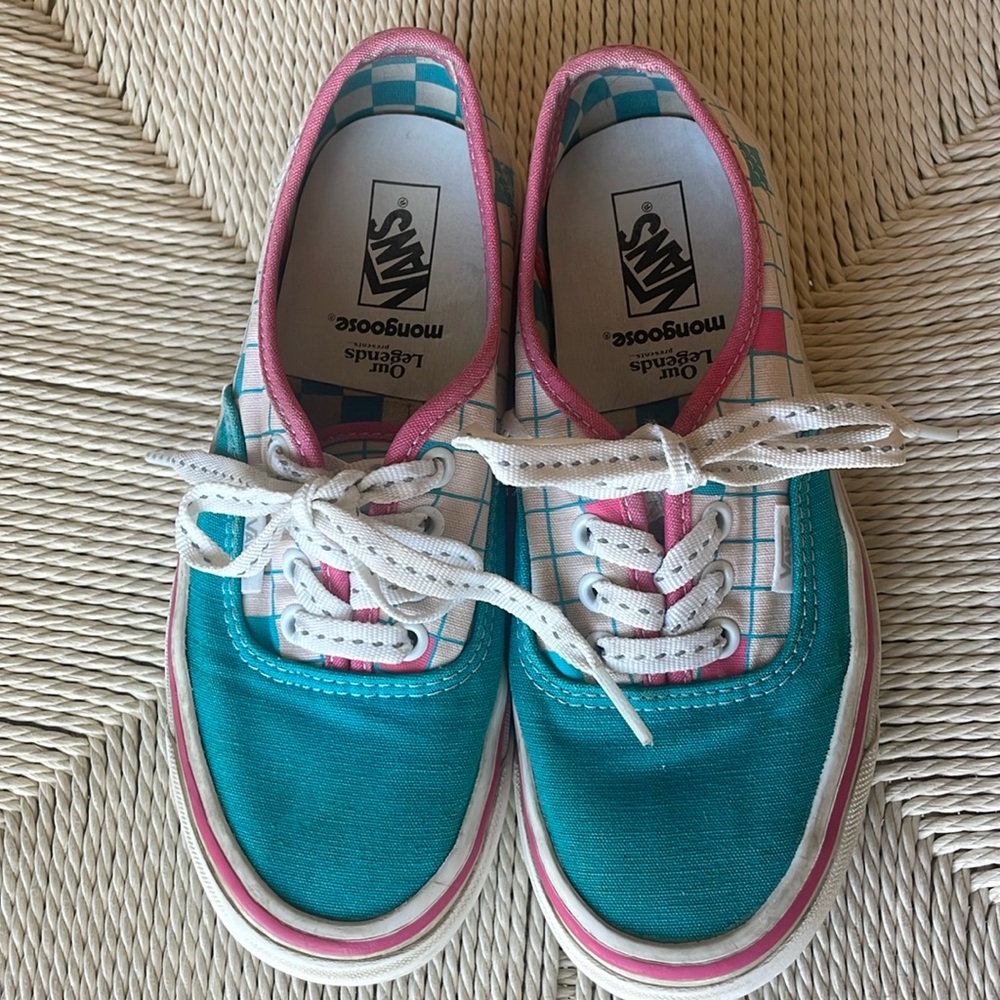 VANS our legends “mongoose expert” deck style  Women’s size 6 Men’s 4.5